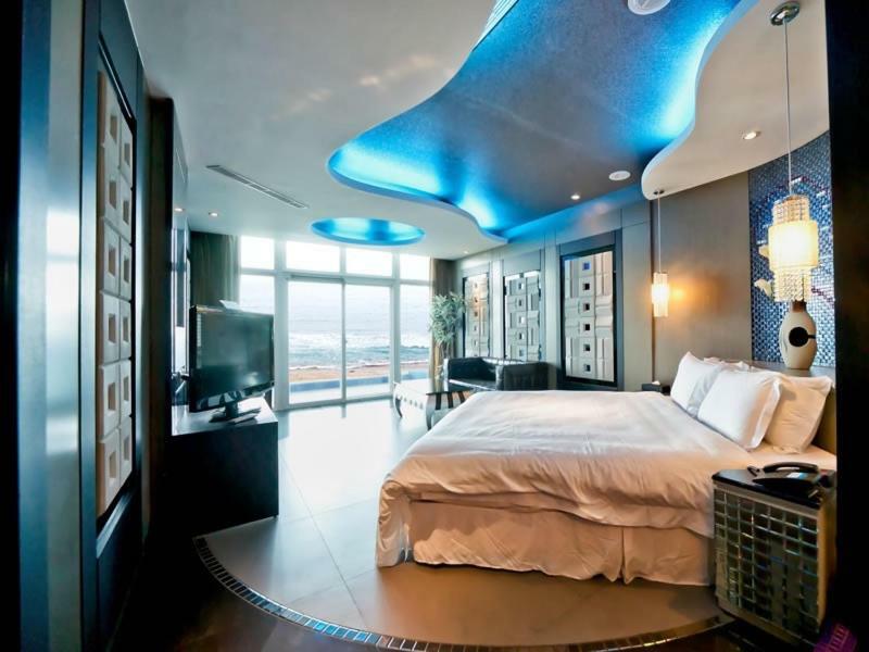 White House Hot Spring Beach Resort Ванли Экстерьер фото